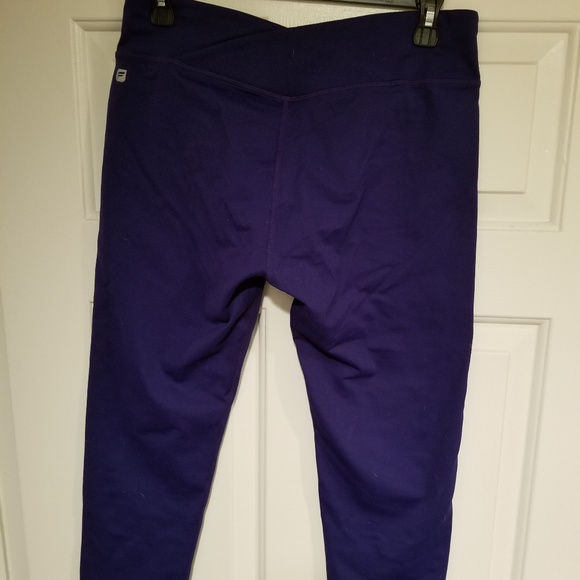 Fabletics Capri Workout pants - Picture 2 of 3